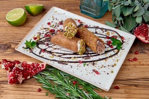 Cannoli siciliani.jpg